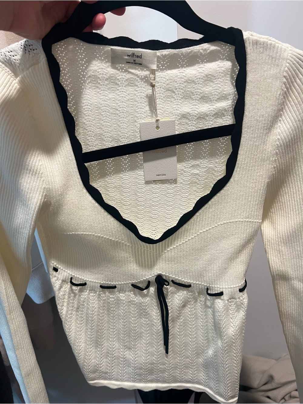 Aritzia sweater
